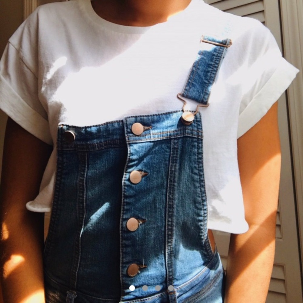 RIPPED DENIM OVERALLS